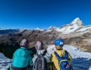 Clientes en la cumbre del Nevado Mateo